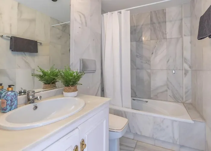 Ar22 Belgravia Club * Estepona