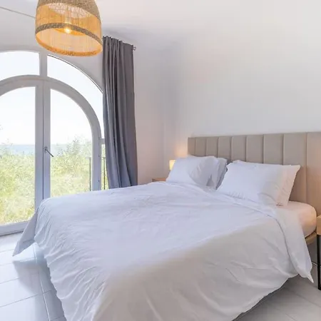 Ar22 Belgravia Club Εστεπόνα